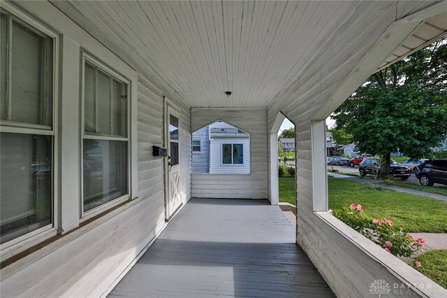 27 S Quentin Ave, Dayton, OH 45403 - view of covered porch
