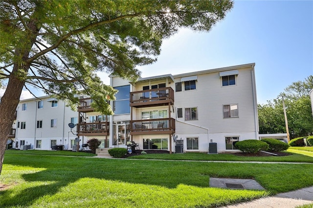 5695 E Coach Dr Unit E, Kettering, OH 45440 - view of building exterior featuring central AC