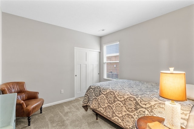 4978 Renaissance Park Dr, Middletown, OH 45005 - carpeted bedroom featuring a closet and baseboards