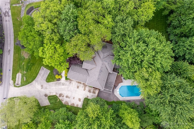 7607 Stone Ridge Dr, Springboro, OH 45066 - aerial view of a pool