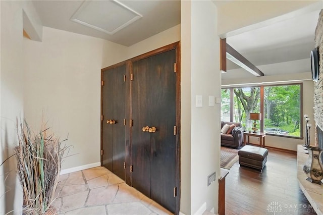 450 Ridgewood Ave, Oakwood, OH 45409 - foyer featuring baseboards