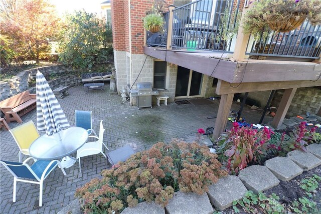 9543 Hacker Farm Ln, Centerville, OH 45458 - view of patio / terrace featuring area for grilling and a balcony