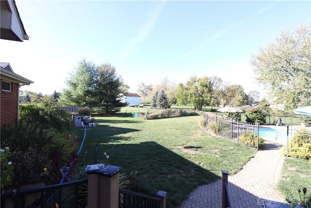 9543 Hacker Farm Ln, Centerville, OH 45458 - view of yard