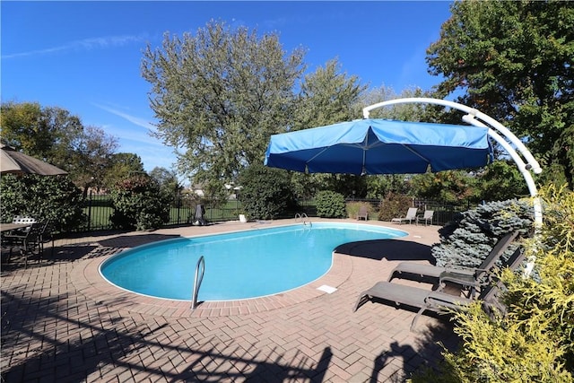 9543 Hacker Farm Ln, Centerville, OH 45458 - view of pool featuring a patio area