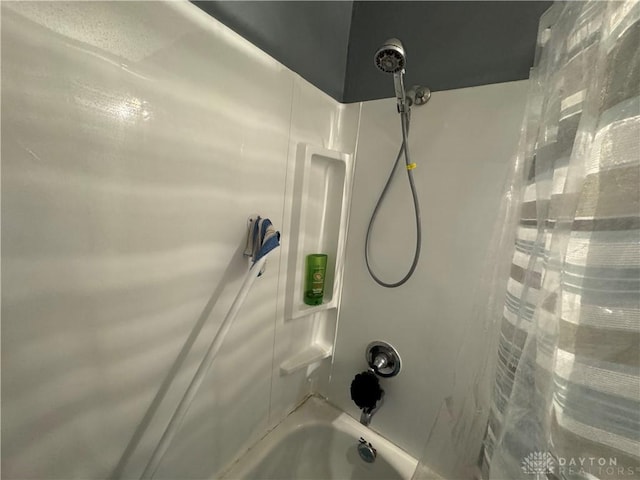 326 Little League Dr, Eaton, OH 45320 - full bathroom with shower / tub combo