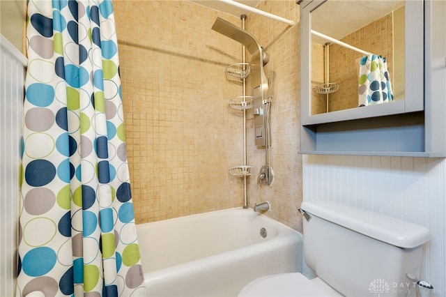 1809 Shroyer Rd, Oakwood, OH 45419 - full bathroom with shower / tub combo with curtain and toilet