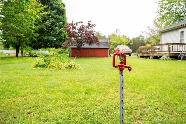 1646 Bell Hollow Rd, Hillsboro, OH 45133 - view of grassy yard featuring a wooden deck