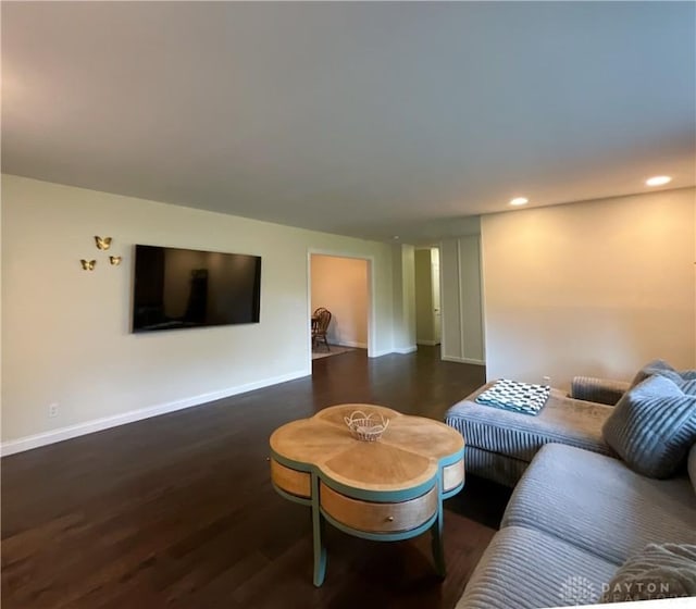 869 Maxwelton, Washington Twp, OH 45459 - living room with baseboards, wood finished floors, and recessed lighting