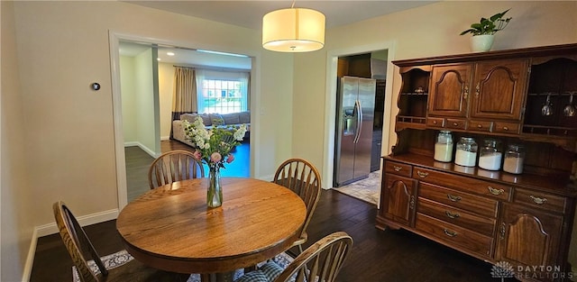 869 Maxwelton, Washington Twp, OH 45459 - dining space featuring dark wood-style flooring and baseboards