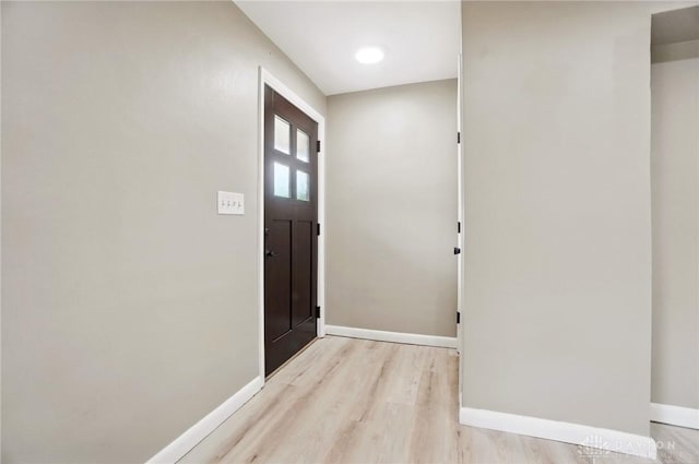 6123 Millbrook Dr, Washington Twp, OH 45459 - entrance foyer featuring baseboards and light wood-type flooring