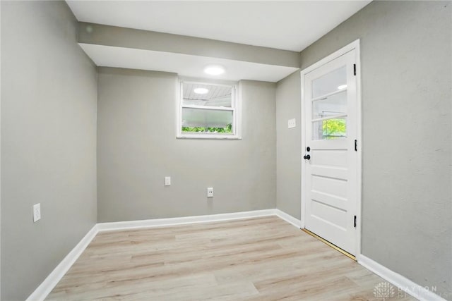 6123 Millbrook Dr, Washington Twp, OH 45459 - entrance foyer featuring light wood finished floors and baseboards