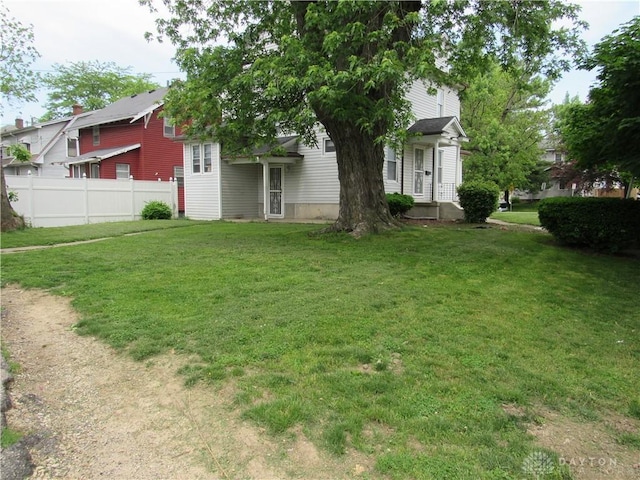 2455 Catalpa Dr, Dayton, OH 45406 - view of yard