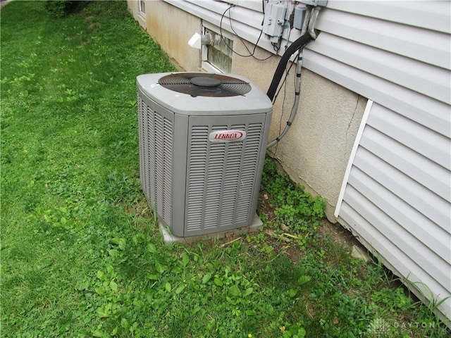 2455 Catalpa Dr, Dayton, OH 45406 - exterior view of central air condition unit
