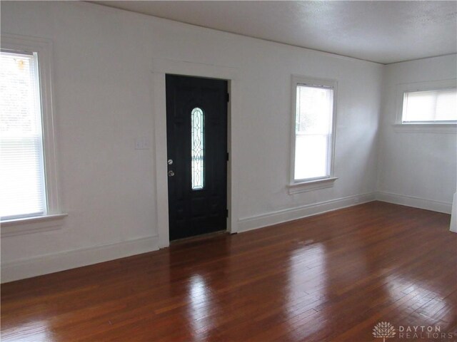 2455 Catalpa Dr, Dayton, OH 45406 - entrance foyer with wood finished floors and baseboards