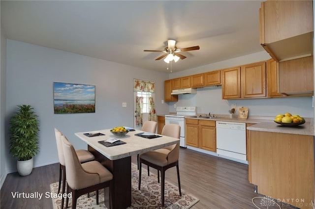 1115 Richard Dr, Xenia, OH 45385 - dining area featuring wood finished floors and a ceiling fan