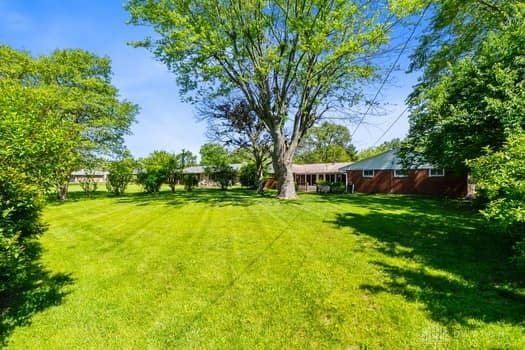 1108 Donson Dr, Kettering, OH 45429 - view of green lawn