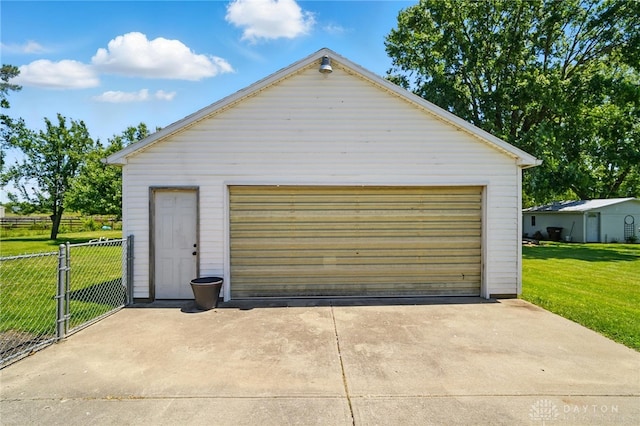 6726 Middletown Germantown Rd, Middletown, OH 45042 - view of detached garage