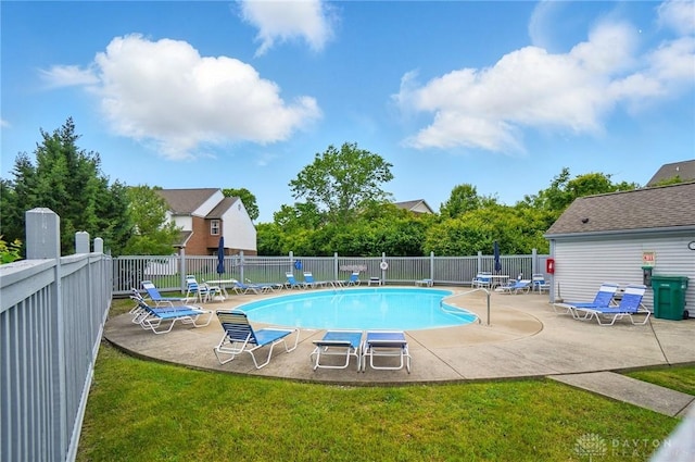9235 Great Lakes Cir, Washington Twp, OH 45458 - community pool featuring a patio