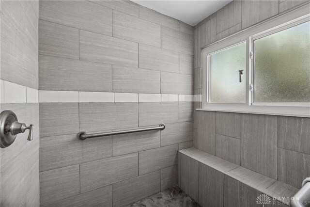 2089 Clearview Dr, Bellbrook, OH 45305 - view of bathroom