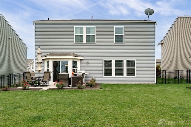 148 Oasis Ct, Springboro, OH 45066 - rear view of house featuring a patio