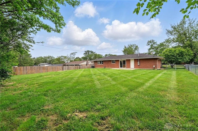 3040 Fontano Dr, Kettering, OH 45440 - view of yard featuring a patio
