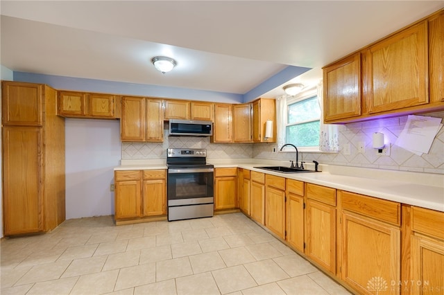 7913 Blackshear Dr, Dayton, OH 45424 - photo 15