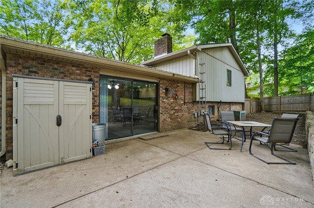 2942 Stauffer Dr, Beavercreek, OH 45434 - view of patio with outdoor dining space