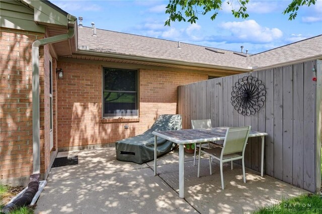 1462 Dee Anne Dr, Xenia, OH 45385 - view of patio with outdoor dining area