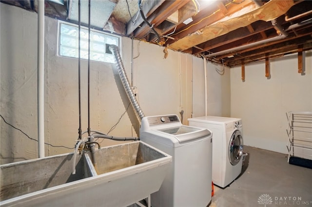 448 Triangle Ave, Oakwood, OH 45419 - washroom with independent washer and dryer