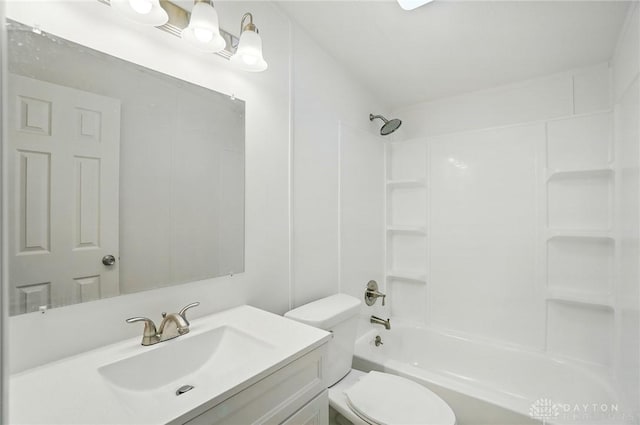 665 Diamond Loop, Middletown, OH 45044 - full bathroom featuring vanity, toilet, and tub / shower combination