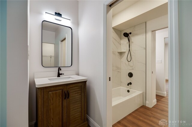 6481 Stagecoach Way, Liberty Twp, OH 45011 - full bath featuring vanity, shower / bathtub combination, wood finished floors, and baseboards