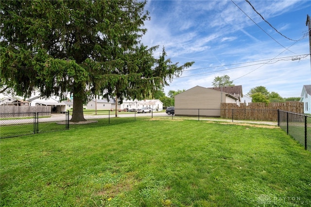 602 W N St, Arcanum, OH 45304 - view of yard