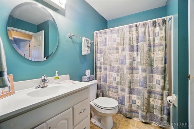 600 Deauville Dr, Washington Twp, OH 45429 - bathroom featuring vanity, toilet, and curtained shower