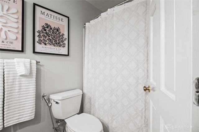 286 Honey Jane Dr, Beavercreek, OH 45434 - bathroom featuring toilet