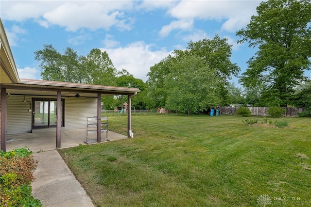 3558 Knollbrook Dr, Franklin Twp, OH 45005 - view of yard with a patio area