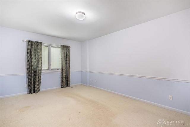 2301 Glenheath Dr, Kettering, OH 45440 - carpeted spare room featuring baseboards