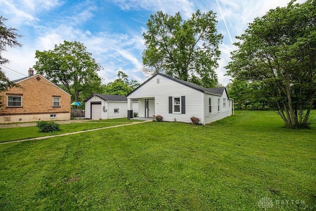140 Clark St, Bethel, OH 45106 - photo 2