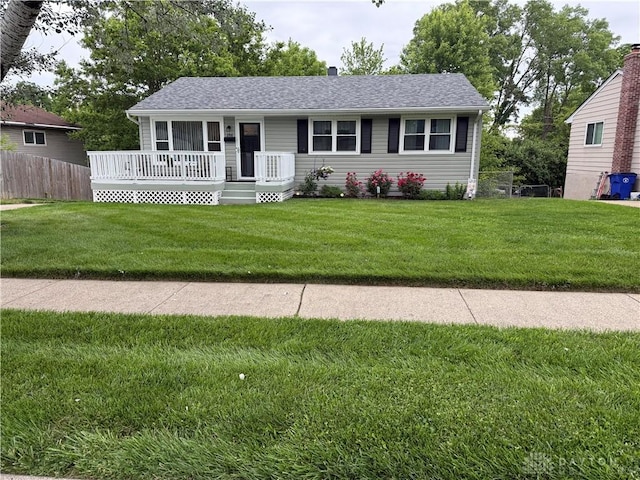 286 Chamberlin Dr, Hamilton, OH 45013 - view of front of property with covered porch and a shingled roof