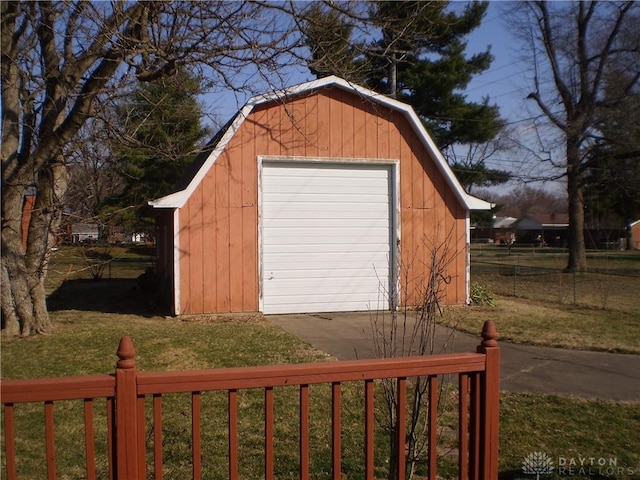 1086 Grange Hall Rd, Beavercreek, OH 45430 - view of outdoor structure with driveway