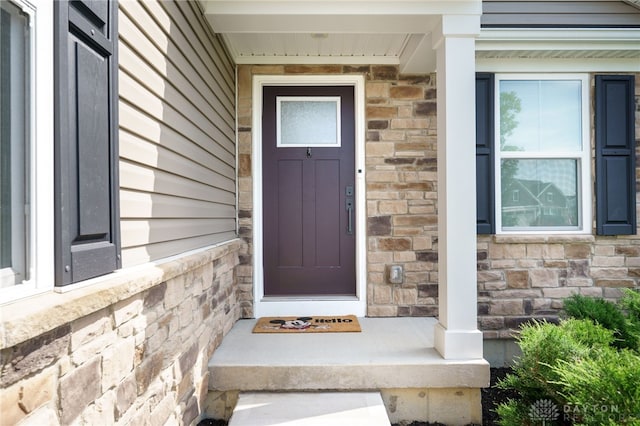 6709 Crystal Harbour Dr, Middletown, OH 45042 - entrance to property featuring stone siding