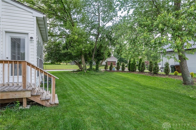 989 Brooke Ln, Xenia, OH 45385 - view of green lawn