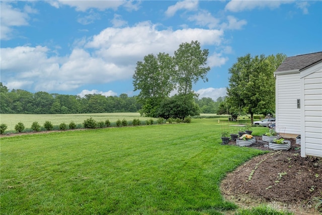989 Brooke Ln, Xenia, OH 45385 - view of green lawn featuring a view of rural / pastoral area