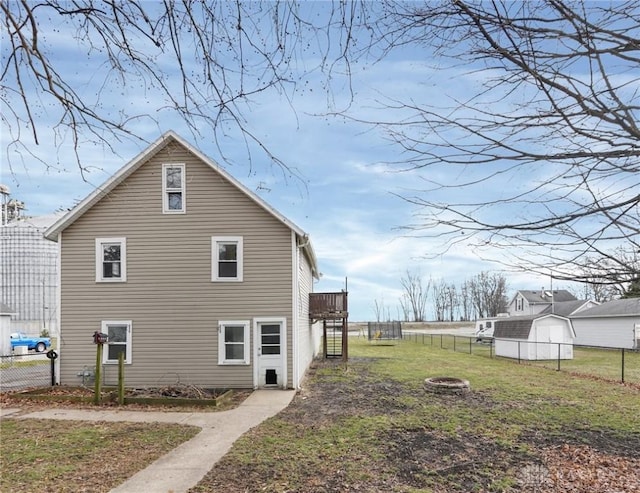 125 W Mound St, South Charleston, OH 45368 - view of side of property with an outdoor fire pit