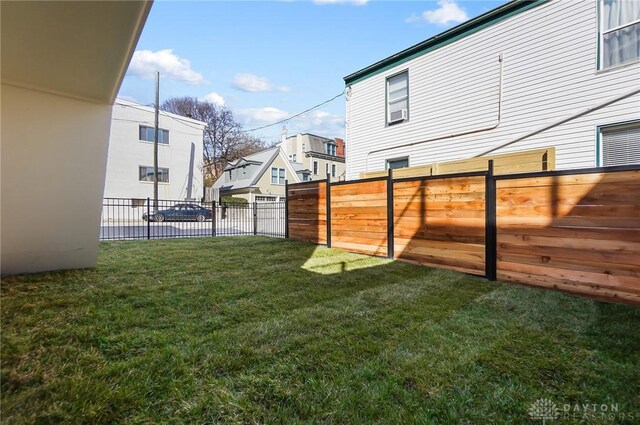 1000 Paradrome St, Cincinnati, OH 45202 - view of yard