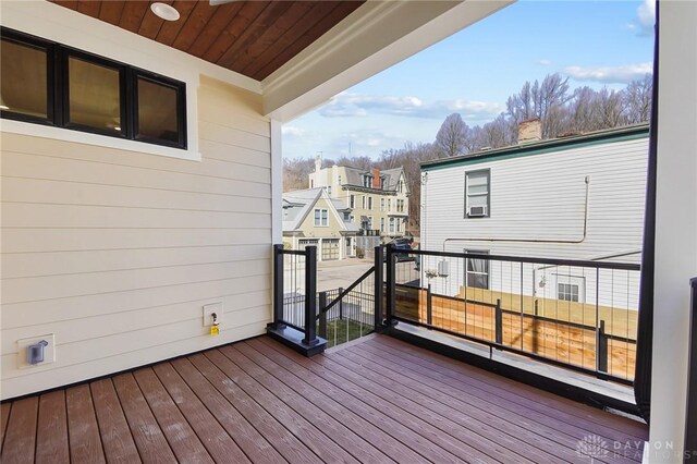 1000 Paradrome St, Cincinnati, OH 45202 - view of deck