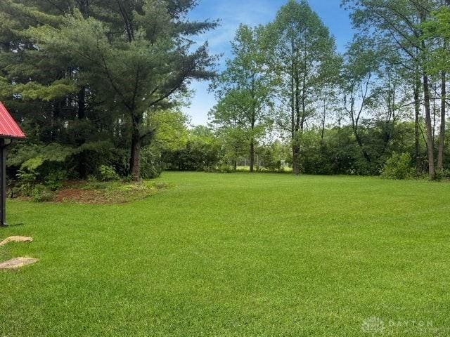 5565 Short Rd, New Carlisle, OH 45344 - view of green lawn