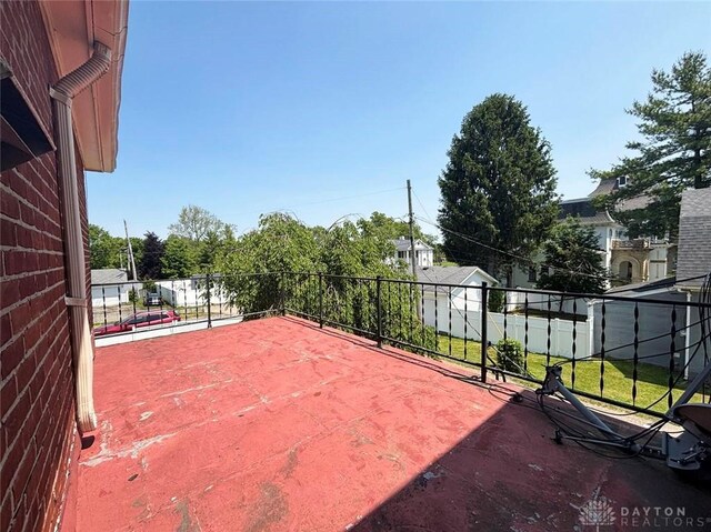 142 W Church St, Xenia, OH 45385 - view of patio