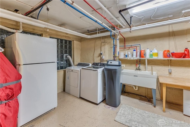 1500 Ridgeway Rd, Oakwood, OH 45419 - laundry area featuring washer and clothes dryer