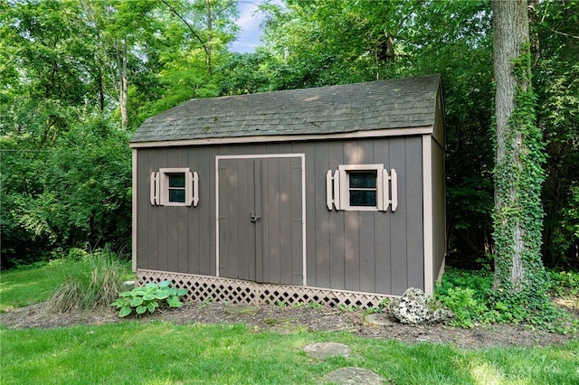 1211 Runnymede Rd, Oakwood, OH 45419 - view of shed