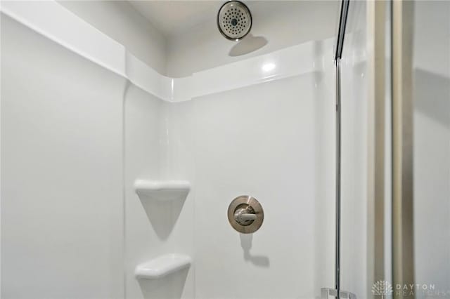 2550 Bellevue Dr, Batavia, OH 45103 - bathroom view of a shower